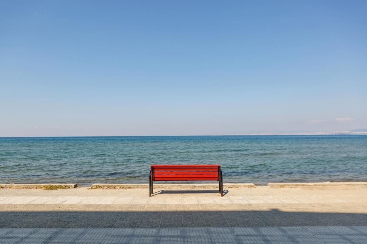Metaxa Seafront Apartment Peraia  Bagian luar foto